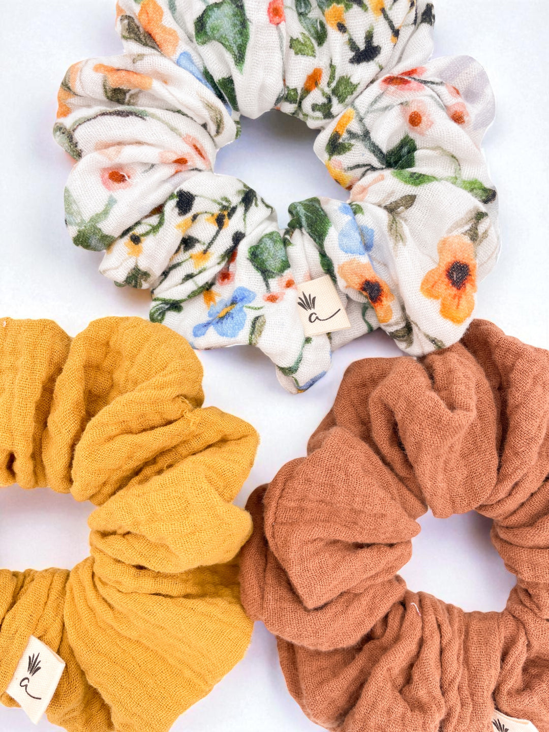 Muslin scrunchies - Lily