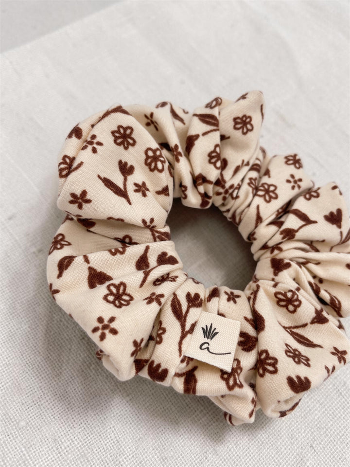 Floral scrunchie - Judy