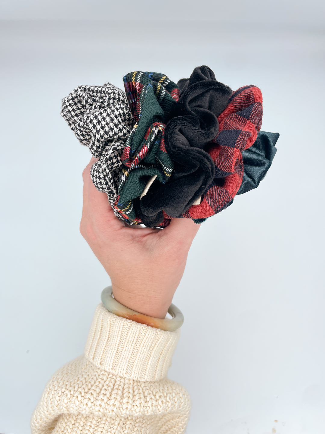 Scrunchie - Holiday Plaid