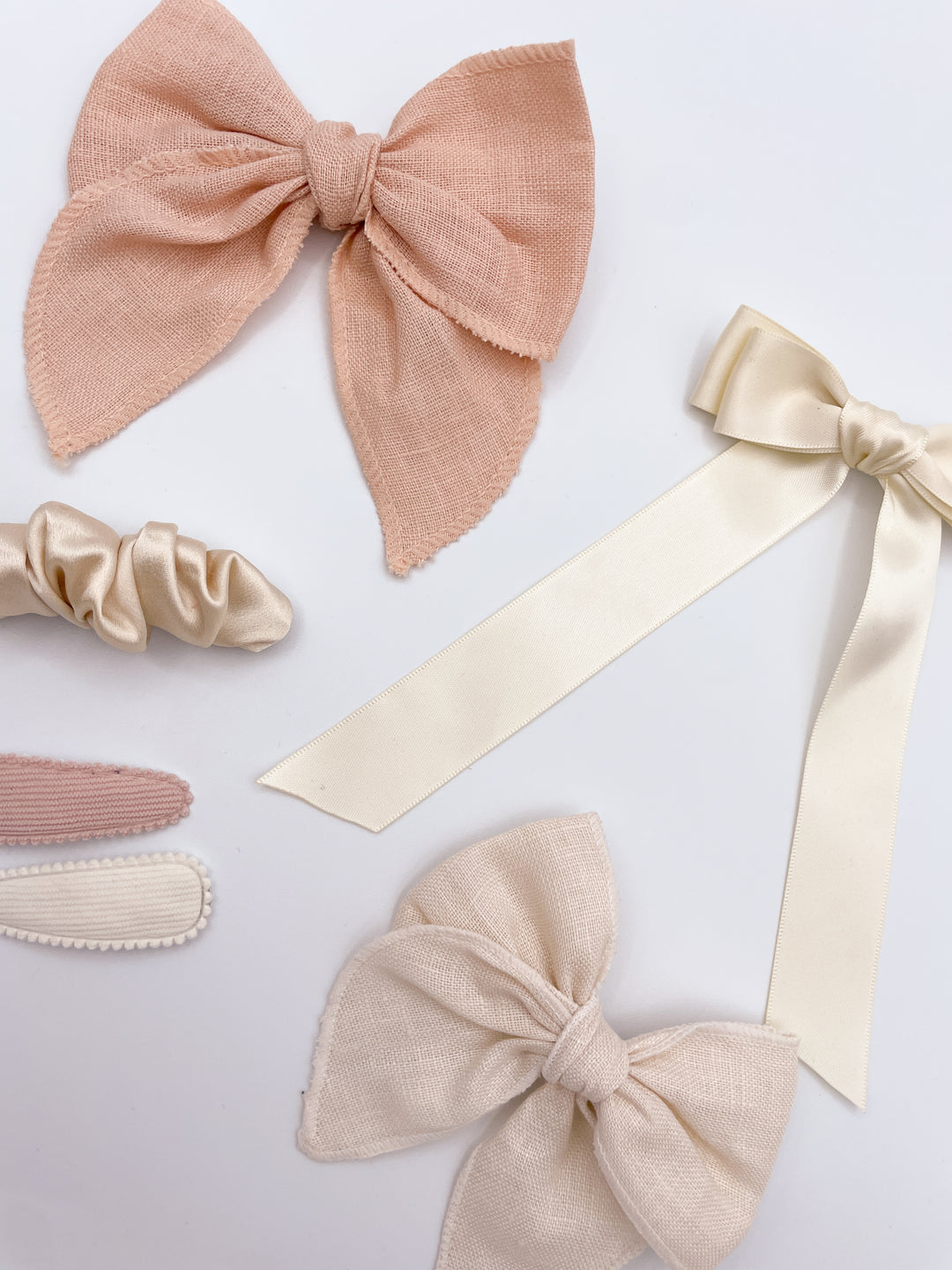 Barrette - Boucle en Satin Crème